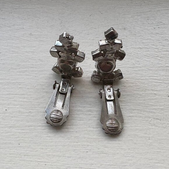 Vintage Rhinestone Clip-On Earrings - Picture 4 of 5